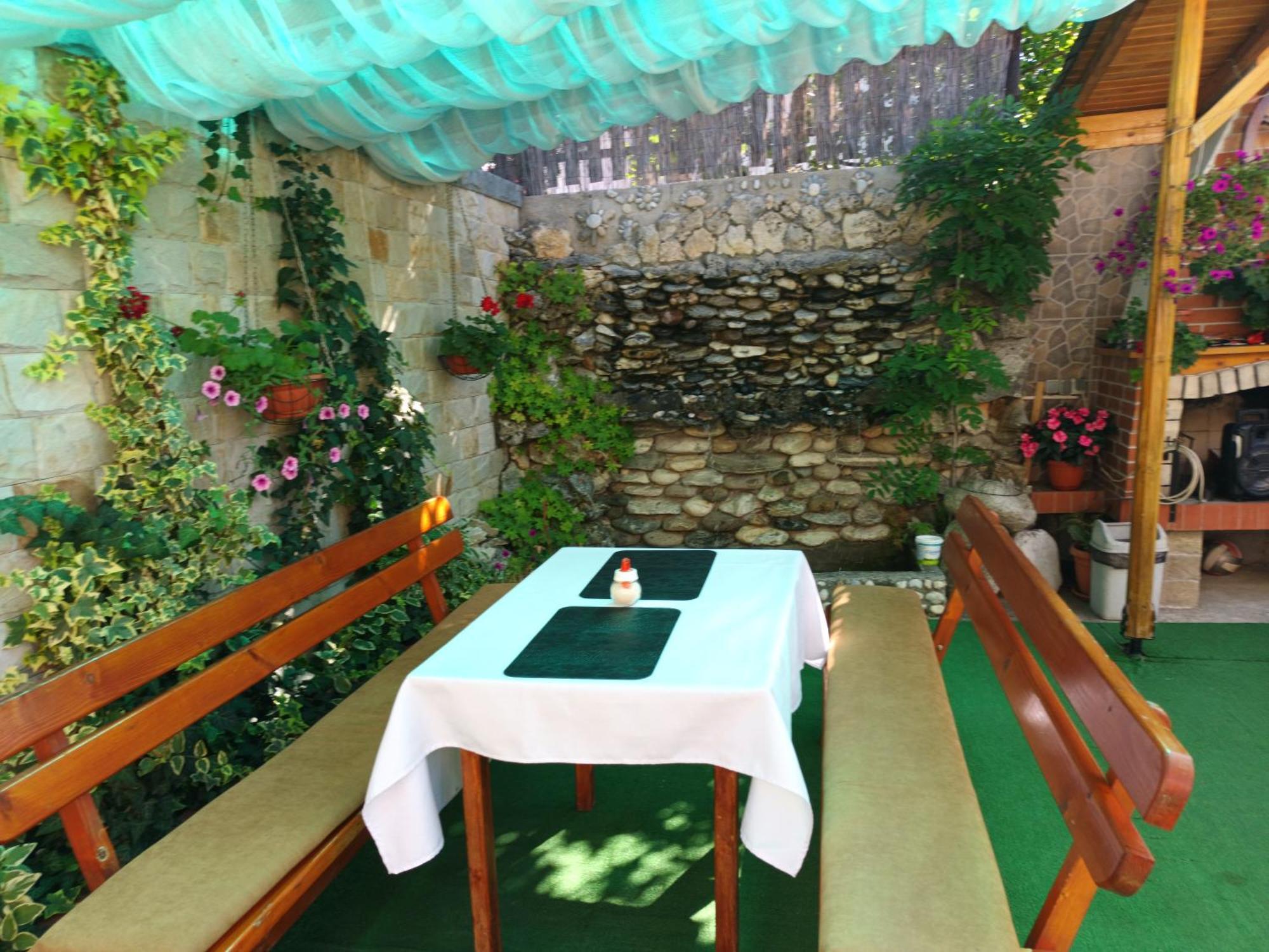 Guest House Stoletnika 야고디나 외부 사진